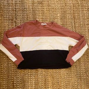 gaze cropped long sleeve shirt